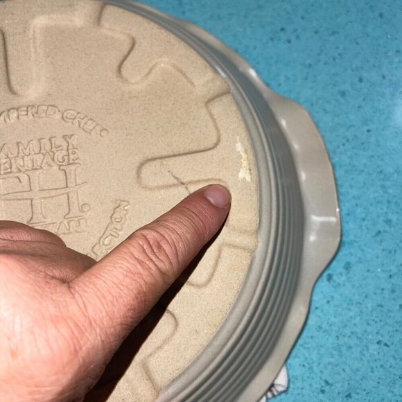 Pampered Chef Pie Plate Pan 9 Inch Fluted Deep Dish New Traditions Stoneware - Picture 7 of 8